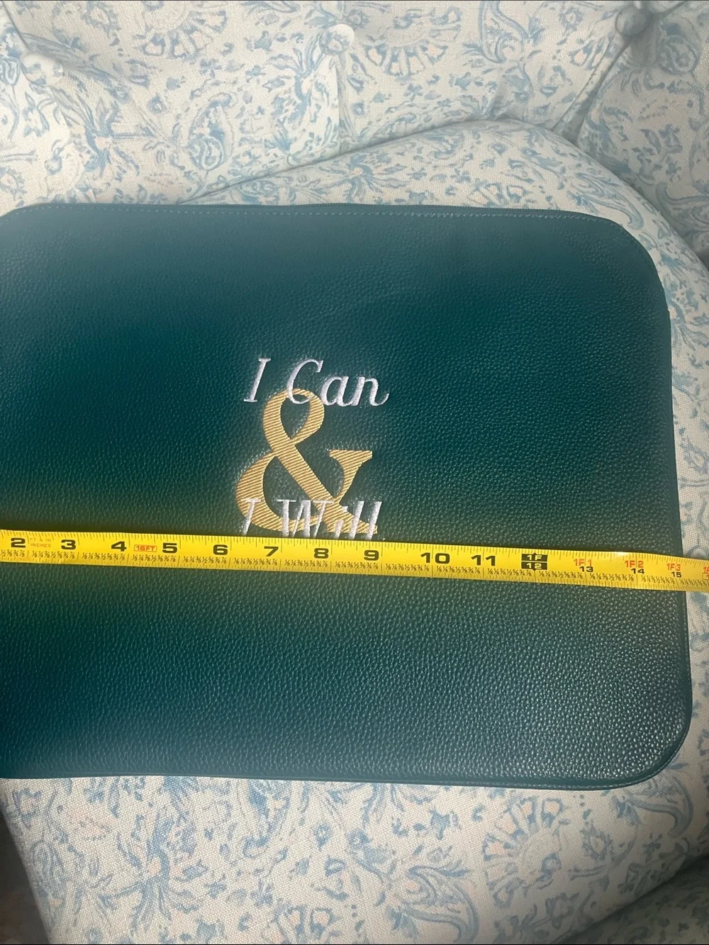 Thirty-one green I Can & I Will Laptop Case Sleeve zippered bag 15” x 12” EUC